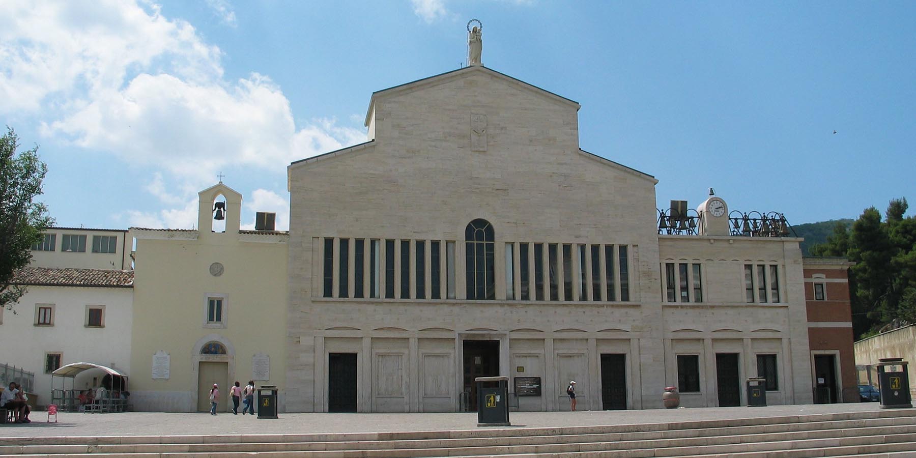 Santuario di San Pio da Pietrelcina a San Giovanni Rotondo - Hotel Vieste  Family & Wellness Spa Le Ginestre